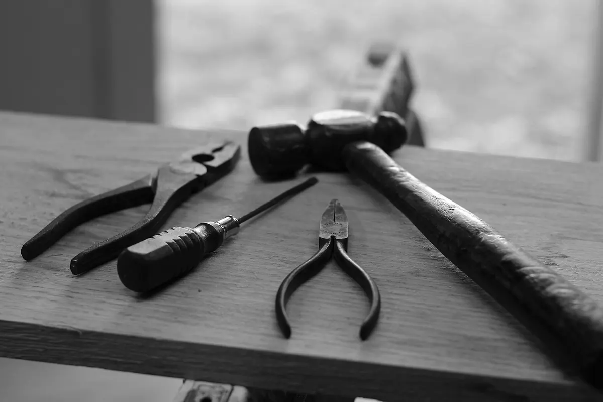 Files & manual grinders