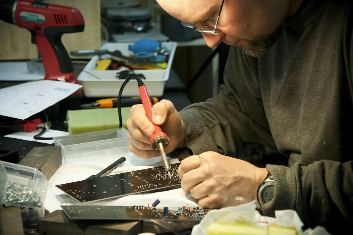 Soldering equipment & glue guns